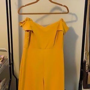 Yellow pantsuit